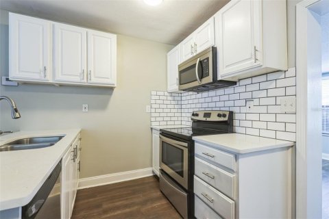 House in Jacksonville, Florida 3 bedrooms, 100.15 sq.m. № 1873728 - photo 9