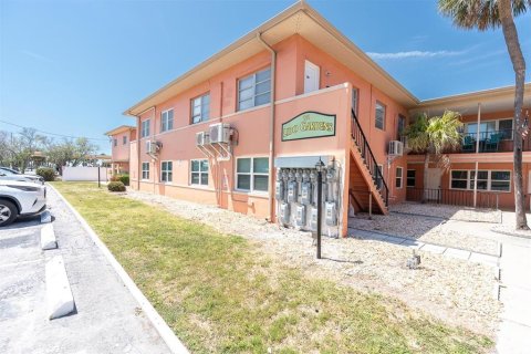 Copropriété à louer à Saint Pete Beach, Floride: 2 chambres, 77.57 m2 № 2166212 - photo 2