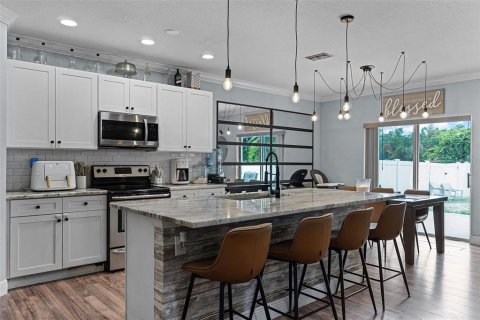 Villa ou maison à vendre à Deltona, Floride: 6 chambres, 245.73 m2 № 1834968 - photo 9