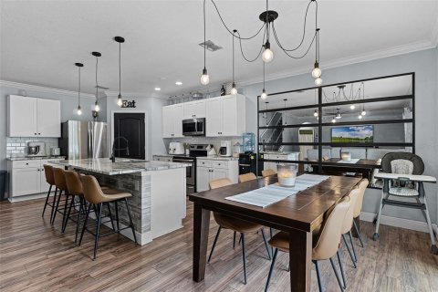 Villa ou maison à vendre à Deltona, Floride: 6 chambres, 245.73 m2 № 1834968 - photo 8