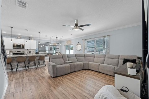 Villa ou maison à vendre à Deltona, Floride: 6 chambres, 245.73 m2 № 1834968 - photo 5