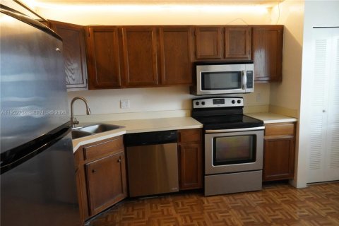 Casa en venta en West Palm Beach, Florida, 2 dormitorios, 109.07 m2 № 2008896 - foto 4