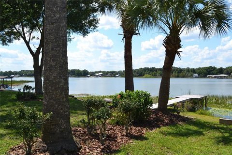 Villa ou maison à louer à Summerfield, Floride: 5 chambres, 217.02 m2 № 2103848 - photo 13
