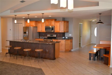 Villa ou maison à louer à Summerfield, Floride: 5 chambres, 217.02 m2 № 2103848 - photo 30