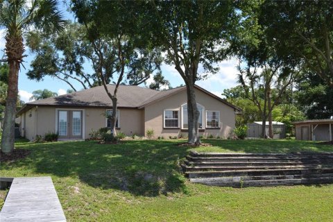 Villa ou maison à louer à Summerfield, Floride: 5 chambres, 217.02 m2 № 2103848 - photo 3