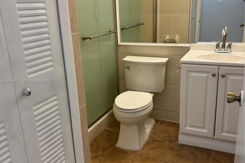 Снять в аренду виллу или дом в Майами, Флорида 1 спальня, 183.48м2, № 2006103 - фото 4