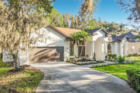 Villa ou maison à vendre à Tampa, Floride: 5 chambres, 260.5 m2 № 2399316 - photo 7