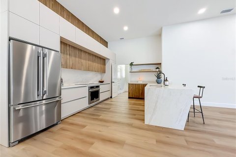 Villa ou maison à vendre à Tampa, Floride: 5 chambres, 260.5 m2 № 2399316 - photo 20