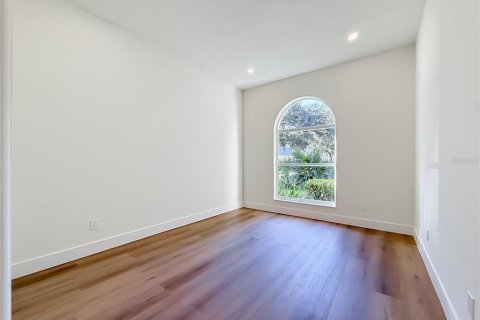 Villa ou maison à vendre à Tampa, Floride: 5 chambres, 260.5 m2 № 2399316 - photo 30