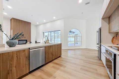 Villa ou maison à vendre à Tampa, Floride: 5 chambres, 260.5 m2 № 2399316 - photo 23