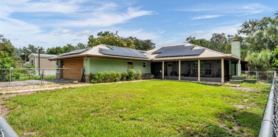 Villa ou maison à Haines City, Floride 3 chambres, 159.42 m2 № 2318620