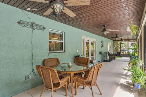 Villa ou maison à vendre à Haines City, Floride: 3 chambres, 159.42 m2 № 2318620 - photo 23
