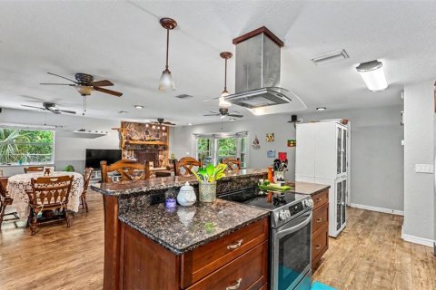 Villa ou maison à vendre à Haines City, Floride: 3 chambres, 159.42 m2 № 2318620 - photo 10