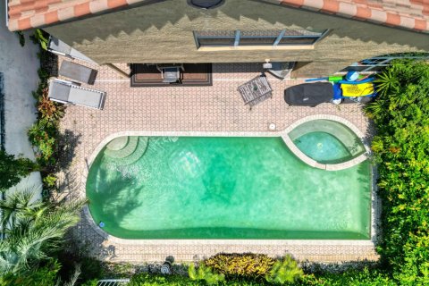 Villa ou maison à louer à Boca Raton, Floride: 3 chambres, 201.6 m2 № 1186205 - photo 1