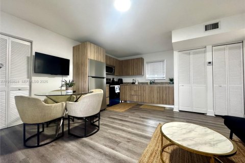 Propiedad comercial en venta en Miami, Florida, 494.05 m2 № 2054777 - foto 5