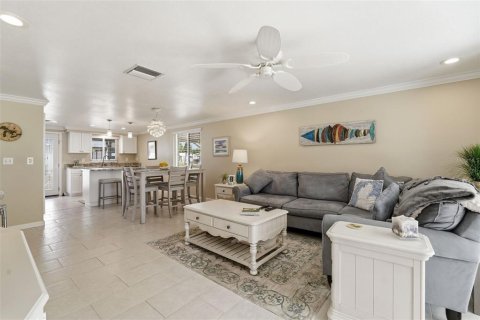 Condo in Venice, Florida, 2 bedrooms № 2225705 - photo 25