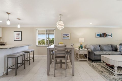 Condo in Venice, Florida, 2 bedrooms № 2225705 - photo 22