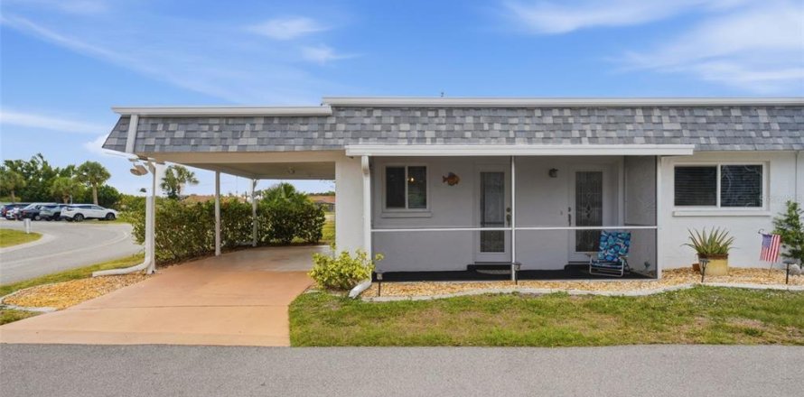 Condo in Venice, Florida, 2 bedrooms № 2225705