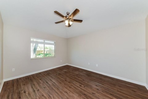 Villa ou maison à louer à Gibsonton, Floride: 3 chambres, 128.21 m2 № 2423652 - photo 8