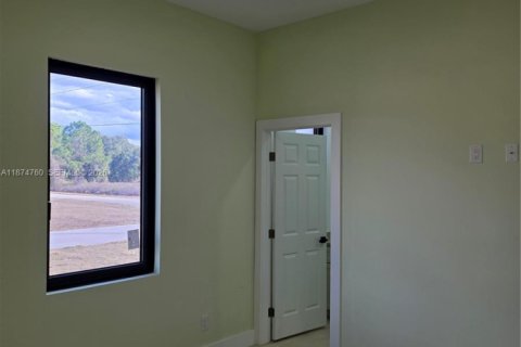 House in Lehigh Acres, Florida 3 bedrooms, 146.51 sq.m. № 1980398 - photo 20