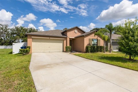 Villa ou maison à vendre à Spring Hill, Floride: 4 chambres, 180.14 m2 № 2320781 - photo 2