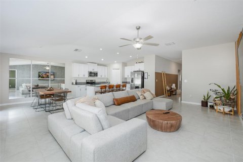 Villa ou maison à vendre à Spring Hill, Floride: 4 chambres, 180.14 m2 № 2320781 - photo 14
