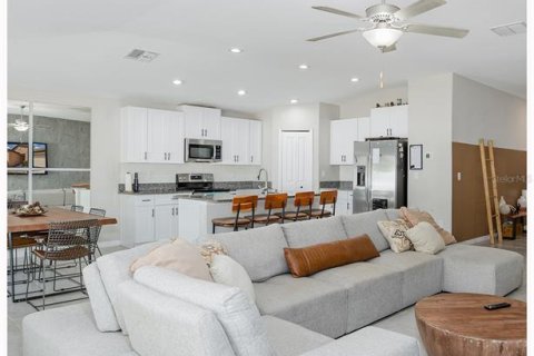 Villa ou maison à vendre à Spring Hill, Floride: 4 chambres, 180.14 m2 № 2320781 - photo 17