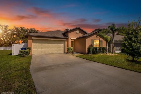 Villa ou maison à Spring Hill, Floride 4 chambres, 180.14 m2 № 2320781