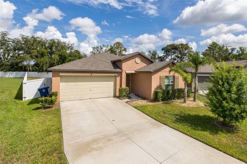 Villa ou maison à vendre à Spring Hill, Floride: 4 chambres, 180.14 m2 № 2320781 - photo 3