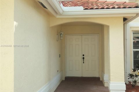 Casa en venta en Sunrise, Florida, 4 dormitorios, 215.9 m2 № 2432019 - foto 4
