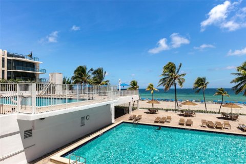 Copropriété à louer à Hollywood, Floride: 1 chambre, 91.04 m2 № 1861075 - photo 30