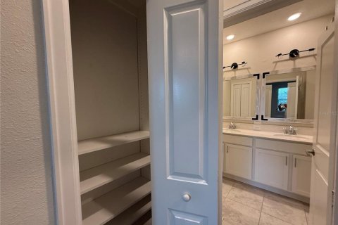 Villa ou maison à louer à Kissimmee, Floride: 3 chambres, 196.49 m2 № 2095706 - photo 21