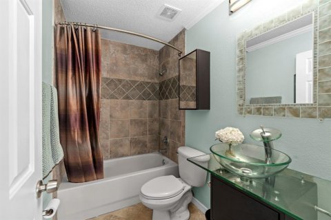 Adosado en venta en Tampa, Florida, 2 dormitorios, 178.47 m2 № 1811025 - foto 9