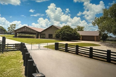 Villa ou maison à Clermont, Floride 2 chambres, 185.9 m2 № 2277527