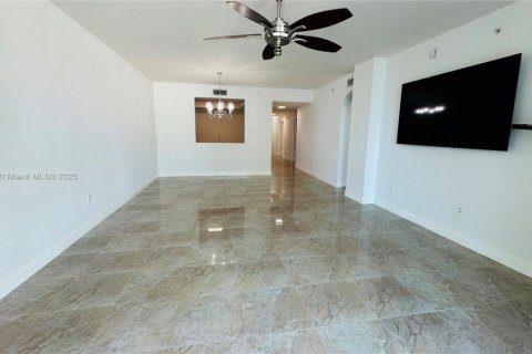 Купить кондоминиум в Авентура, Флорида 2 спальни, 160.72м2, № 1950822 - фото 18