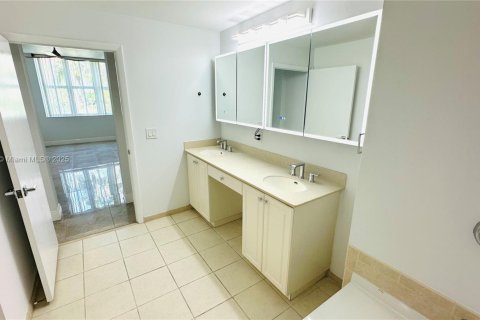 Купить кондоминиум в Авентура, Флорида 2 спальни, 160.72м2, № 1950822 - фото 22