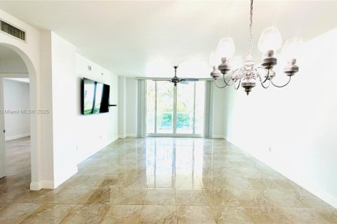 Купить кондоминиум в Авентура, Флорида 2 спальни, 160.72м2, № 1950822 - фото 14