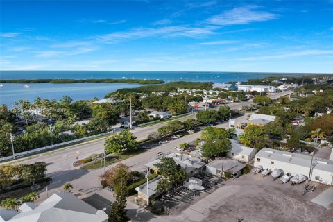 Immobilier commercial à vendre à Islamorada, Village of Islands, Floride № 2080074 - photo 13