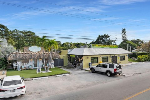 Immobilier commercial à vendre à Islamorada, Village of Islands, Floride № 2080074 - photo 2