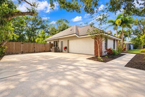 House in Bradenton, Florida 3 bedrooms, 166.57 sq.m. № 2430691 - photo 2