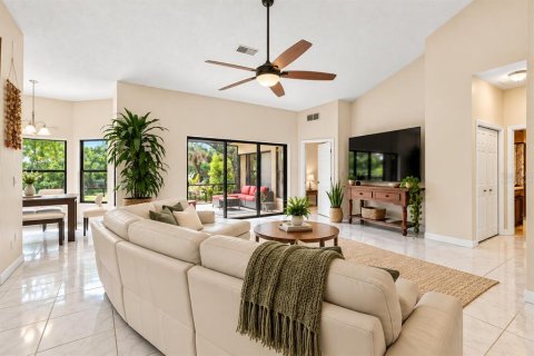 House in Bradenton, Florida 3 bedrooms, 166.57 sq.m. № 2430691 - photo 7