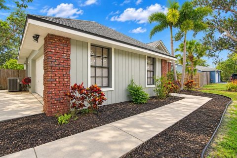 House in Bradenton, Florida 3 bedrooms, 166.57 sq.m. № 2430691 - photo 3