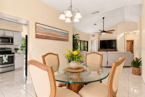 House in Bradenton, Florida 3 bedrooms, 166.57 sq.m. № 2430691 - photo 14