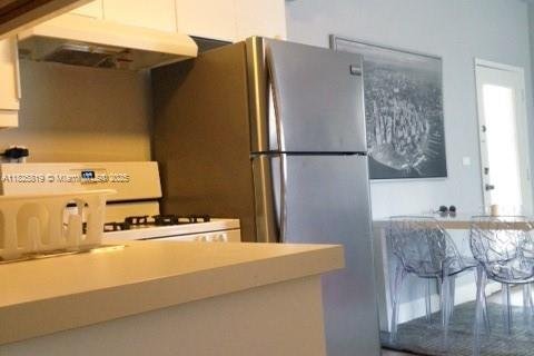Condo in Miami Beach, Florida, 1 bedroom  № 1794092 - photo 4