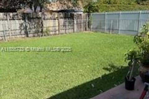 Villa ou maison à vendre à Miami, Floride: 3 chambres, 158.68 m2 № 1881572 - photo 19