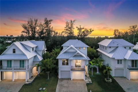 Villa ou maison à louer à Longboat Key, Floride: 3 chambres, 207.17 m2 № 228416 - photo 5