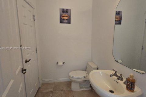 Adosado en alquiler en Boca Raton, Florida, 3 dormitorios, 198.44 m2 № 2010562 - foto 9