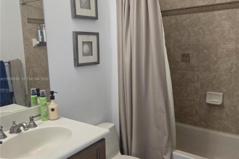 Adosado en alquiler en Boca Raton, Florida, 3 dormitorios, 198.44 m2 № 2010562 - foto 17