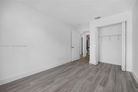 Купить виллу или дом в Флорида-Сити, Флорида 4 спальни, 103.68м2, № 2426812 - фото 29