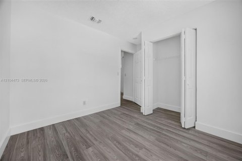 Купить виллу или дом в Флорида-Сити, Флорида 4 спальни, 103.68м2, № 2426812 - фото 26